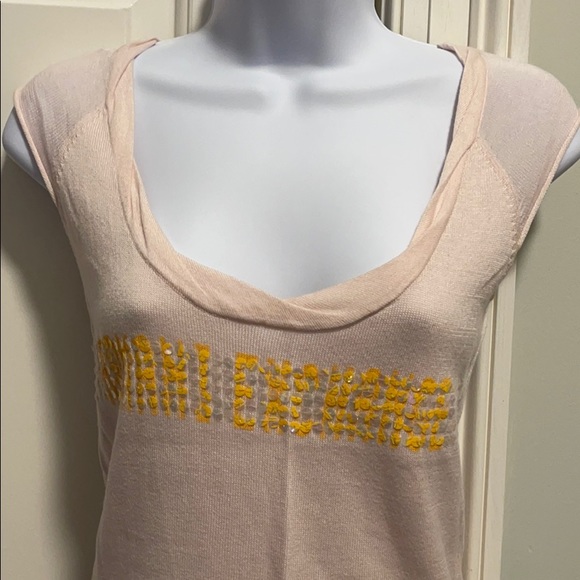 Top - Picture 2 of 2